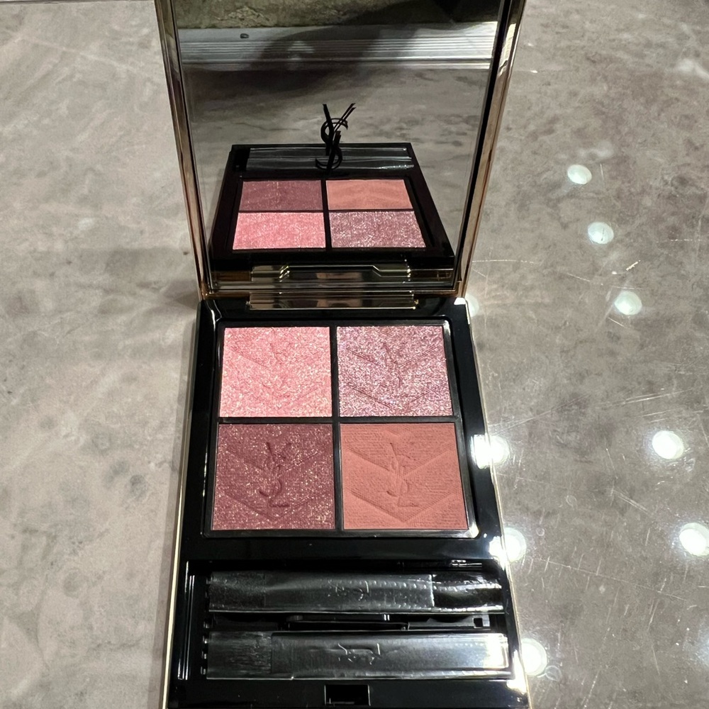 🚫SOLD🚫Yves Saint Laurent Couture Mini Clutch Luxury Eyeshadow Palette